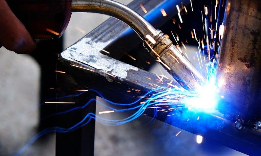 Soldaduras y reparaciones metálicas